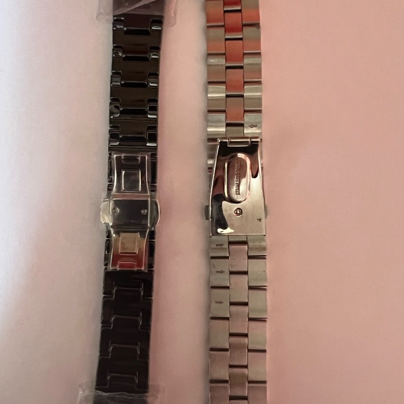 Brand new Coach watch bands for Apple Watch - Picture 7 of 7